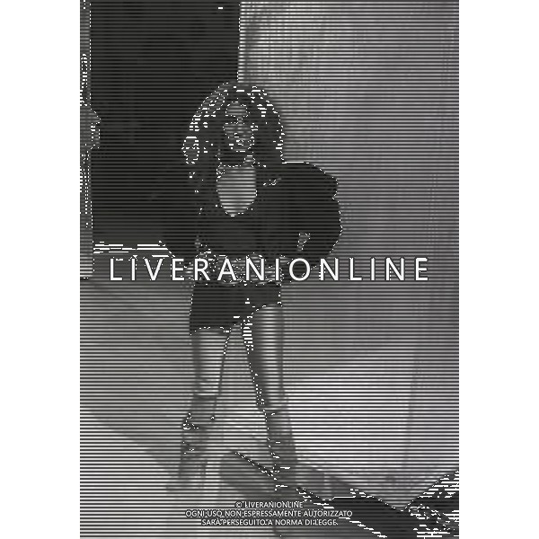 RETROSPETTIVA LOREDANA BERTE\' CANTANTE NELLA FOTO LOREDANA BERTE\' IN RAI A MILANO NELL\'ANNO 1981 AG ALDO LIVERANI SAS 
