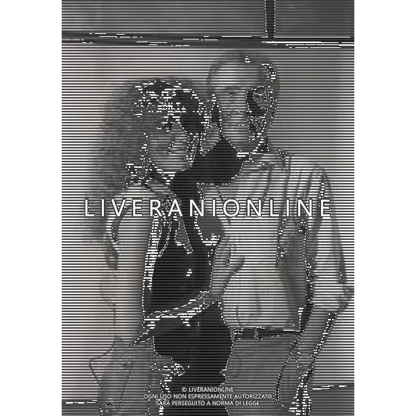 RETROSPETTIVA LOREDANA BERTE\' CANTANTE NELLA FOTO LOREDANA BERTE\' NELL\'ANNO 1983 NELLA TRASMISSIONE “CIPRIA“ CON ENZO TORTORA AG ALDO LIVERANI SAS 