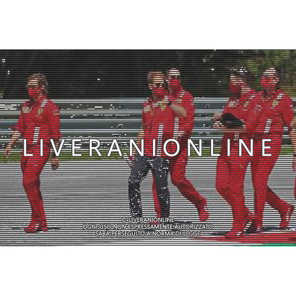 Sebastian Vettel (GER) Ferrari walks the circuit with the team. 02.07.2020. Formula 1 World Championship, Rd 1, Austrian Grand Prix, Spielberg, Austria, Preparation Day. / AGENZIA ALDO LIVERANI SAS - ITALY ONLY EDITORIAL USE ONLY