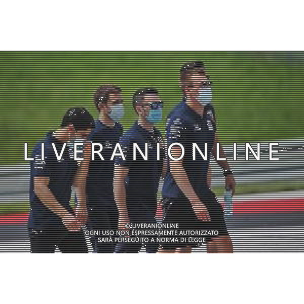 Daniil Kvyat (RUS) AlphaTauri walks the circuit with the team. 02.07.2020. Formula 1 World Championship, Rd 1, Austrian Grand Prix, Spielberg, Austria, Preparation Day. / AGENZIA ALDO LIVERANI SAS - ITALY ONLY EDITORIAL USE ONLY