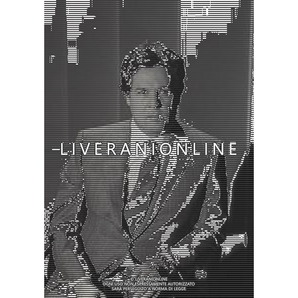 TRASMISSIONE TELEVISIVA “ RISATISSIMA“ NELLA FOTO RENATO POZZETTO NELL\'ANNO 1985 AG ALDO LIVERANI SAS