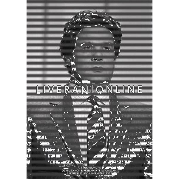 TRASMISSIONE TELEVISIVA “ RISATISSIMA“ NELLA FOTO RENATO POZZETTO NELL\'ANNO 1985 AG ALDO LIVERANI SAS