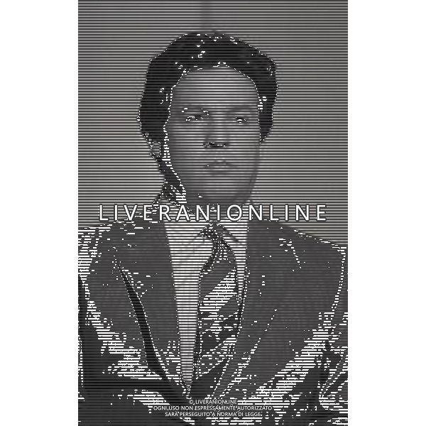 TRASMISSIONE TELEVISIVA “ RISATISSIMA“ NELLA FOTO RENATO POZZETTO NELL\'ANNO 1985 AG ALDO LIVERANI SAS