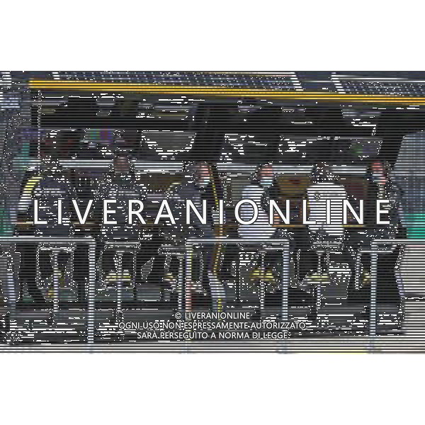 Renault F1 Team pit gantry. 03.07.2020. Formula 1 World Championship, Rd 1, Austrian Grand Prix, Spielberg, Austria, Practice Day. / AGENZIA ALDO LIVERANI SAS - ITALY ONLY EDITORIAL USE ONLY