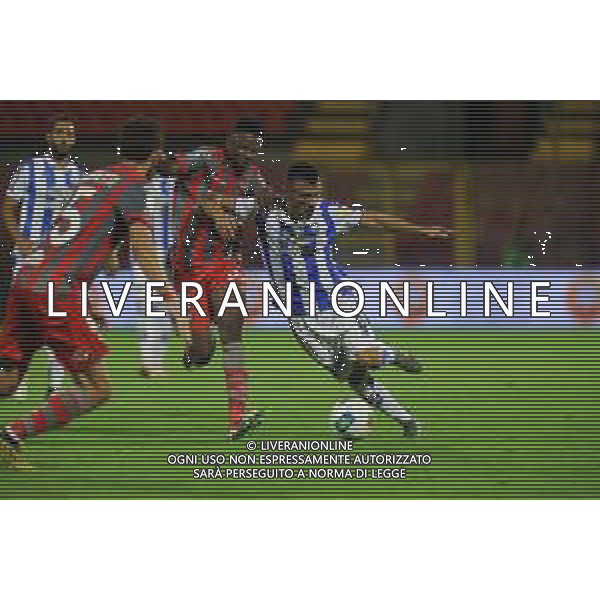 Campionato di Calcio Serie B 2019/2020 Cremona, Italia, 03 luglio 2020 Cremonese vs Pescara Nella foto: Memushaj (Pescara) viene atterrato da Kingsley (Cremonese) AGENZIA LM MEDIA-AG ALDO LIVERANI SAS