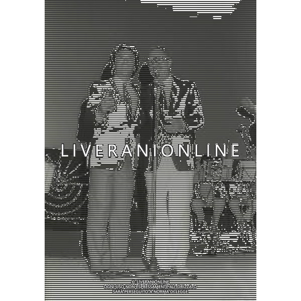RETROSPETTIVA ENRICO MONTESANO ATTORE NELLA FOTO ENRICO MONTESANO A TAORMINA NELL\'ANNO 1983 CON NINO MANFREDI AG ALDO LIVERANI SAS  