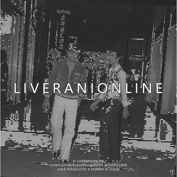 RETROSPETTIVA LITTLE TONY CANTANTE NELLA FOTO LITTLE TONY A MILANO NELL\'ANNO 1975 AG ALDO LIVERANI SAS  