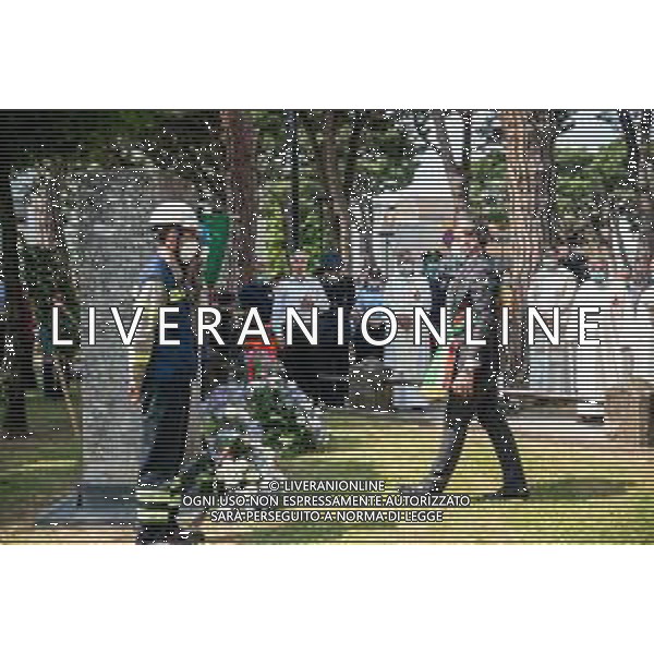 Cronaca Dalmine, Dalmine, Italia, 06 luglio 2020 Celebrazione Eucaristica nel giorno del 76° Anniversario del Bombardamento della Dalmine Nella foto: Il Sindaco di Dalmine rende omaggio al Monumento ai Caduti AG ALDO LIVERANI -LM MEDIA-FOTO SILVIA COLOMBO