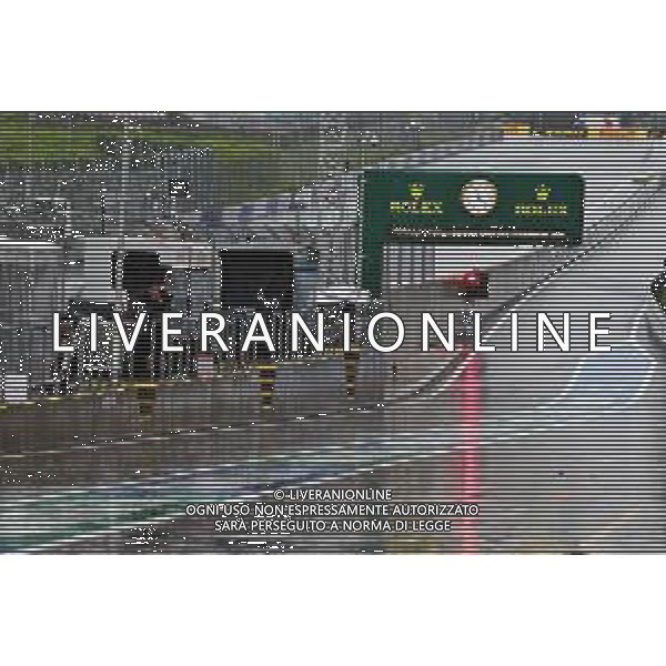 Heavy rain falls in the pits. 11.07.2020. Formula 1 World Championship, Rd 2, Steiermark Grand Prix, Spielberg, Austria, Qualifying Day. / AGENZIA ALDO LIVERANI SAS - ITALY ONLY EDITORIAL USE ONLY
