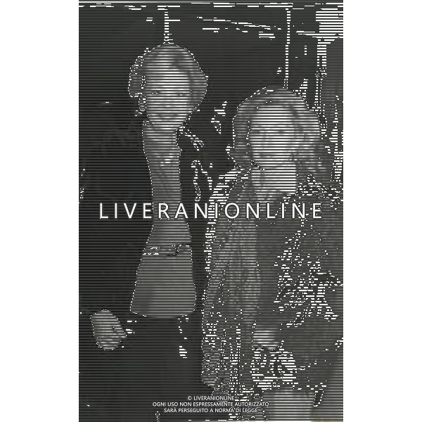 RETROSPETTIVA HELIETTA CARACCIOLO STILISTA I DI BIGIOTTERIA E GIOIELLI NELLA FOTO HELIETTA CARACCIOLO CON ANNA MARIA GAMBINERI AG ALDO LIVERANI SAS