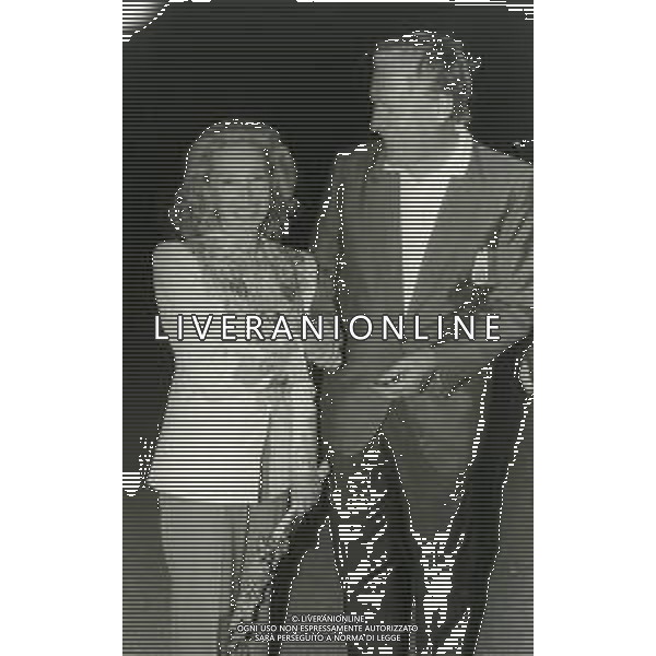 RETROSPETTIVA HELIETTA CARACCIOLO STILISTA I DI BIGIOTTERIA E GIOIELLI NELLA FOTO HELIETTA CARACCIOLO CON NILS LIEDHOLM AG ALDO LIVERANI SAS