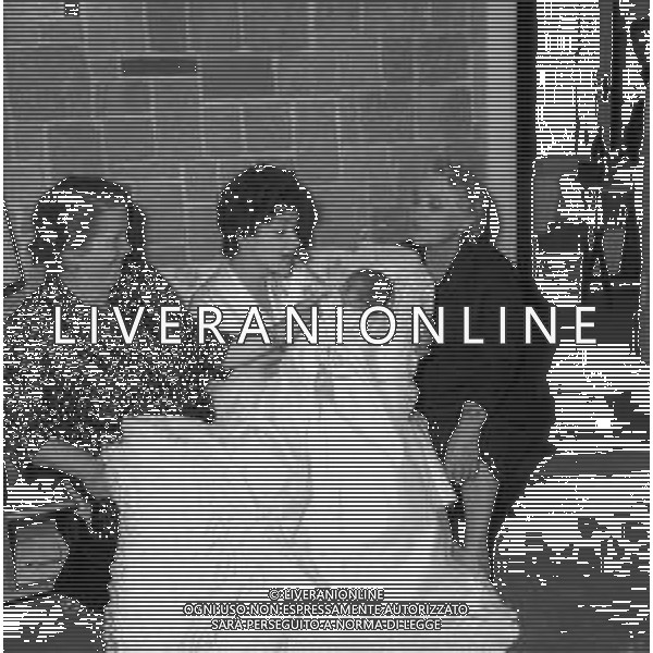 RETROSPETTIVA GINA LOLLOBRIGIDA ATTRICE NELLA FOTO GINA LOLLOBRIGIDA IL GIORNO DEL BATTESIMO DEL FIGLIO ANDREA MILKO SKOFIC NELL\'ANNO 1957 AG ALDO LIVERANI SAS
