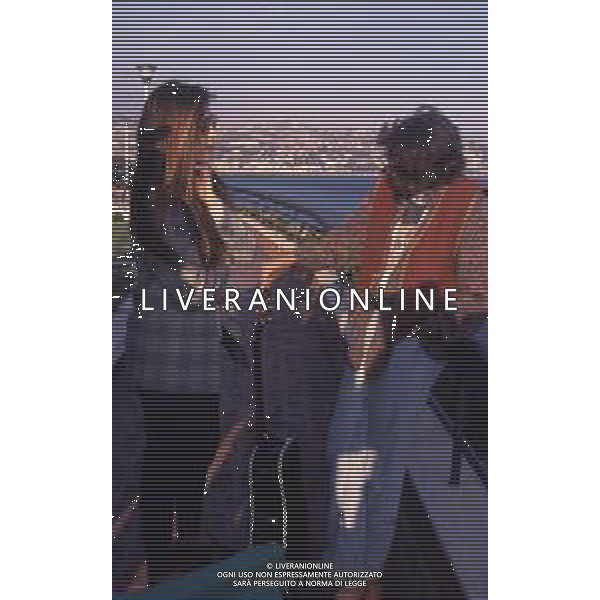 RETROSPETTIVA YARI CARRISI CANTANTE E COMPOSITORE DI COLONNE CINEMATOGRAFICHE NELLA FOTO YARI CARRISI CON ROMINA POWER AG ALDO LIVERANI SAS