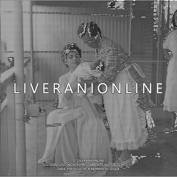 RETROSPETTIVA GINA LOLLOBRIGIDA ATTRICE NELLA FOTO GINA LOLLOBRIGIDA CON IL FIGLIO ANDREA MILKO SKOFIC A ROMA NELL\'ANNO 1957 AG ALDO LIVERANI SAS