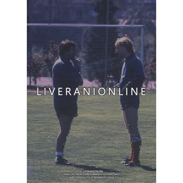RETROSPETTIVA TERRY VENABLES ALLENATORE NELLA FOTO TERRY VENABLES CON ARCHIBALD A BARCELONA 1985 AG ALDO LIVERANI SAS