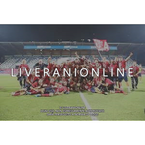 Reggio Audace-Bari Campionato di Calcio Legapro 2019/2020 Finale Playoff promozione serie B Reggio Emilia, 22 Luglio 2020 Nella foto: i giocatori della Reggiana Reggio Audace esultano col trofeo per la promozione in serie B Ph. Soli - Ag. Aldo Liverani / AGENZIA ALDO LIVERANI SAS