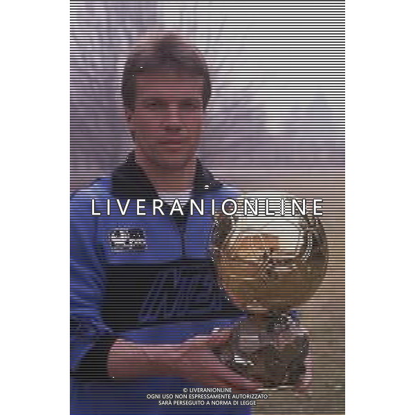 RETROSPETTIVA LOTHAR MATTHAUS CALCIATORE NELLA FOTO LOTHAR MATTHAUS CON IL PALLONE D\'ORO NELL\'ANNO 1990 AG ALDO LIVERANI SAS