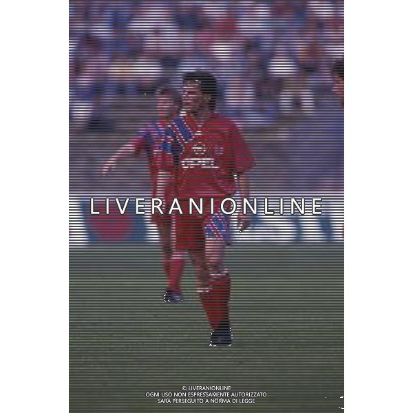 RETROSPETTIVA LOTHAR MATTHAUS CALCIATORE NELLA FOTO LOTHAR MATTHAUS CON LA MAGLIA DEL BAYERN MONACO NELL\'ANNO 1992-1993 AG ALDO LIVERANI SAS