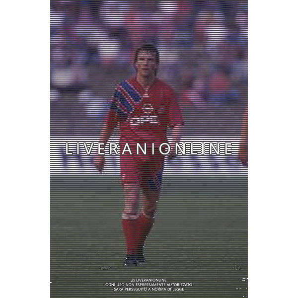 RETROSPETTIVA LOTHAR MATTHAUS CALCIATORE NELLA FOTO LOTHAR MATTHAUS CON LA MAGLIA DEL BAYERN MONACO NELL\'ANNO 1992-1993 AG ALDO LIVERANI SAS