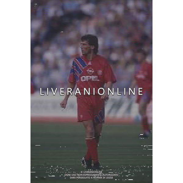 RETROSPETTIVA LOTHAR MATTHAUS CALCIATORE NELLA FOTO LOTHAR MATTHAUS CON LA MAGLIA DEL BAYERN MONACO NELL\'ANNO 1992-1993 AG ALDO LIVERANI SAS