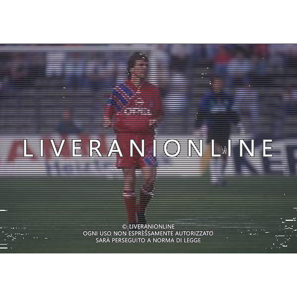 RETROSPETTIVA LOTHAR MATTHAUS CALCIATORE NELLA FOTO LOTHAR MATTHAUS CON LA MAGLIA DEL BAYERN MONACO NELL\'ANNO 1992-1993 AG ALDO LIVERANI SAS