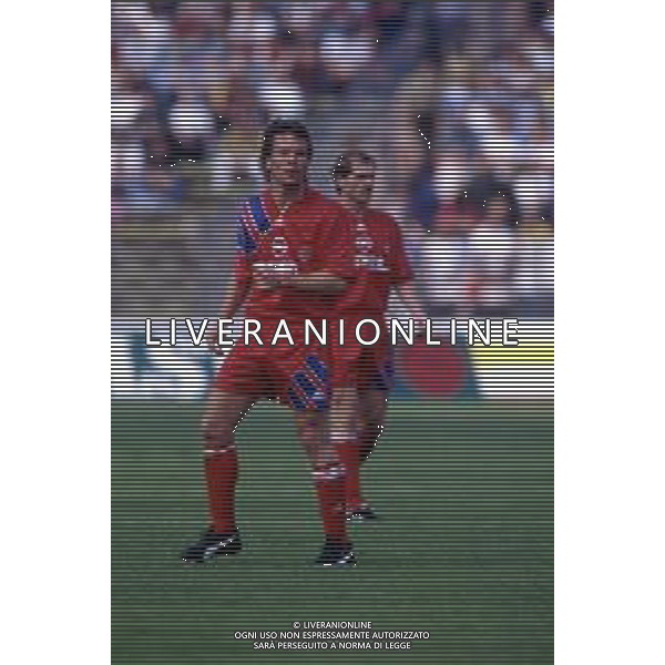RETROSPETTIVA LOTHAR MATTHAUS CALCIATORE NELLA FOTO LOTHAR MATTHAUS CON LA MAGLIA DEL BAYERN MONACO NELL\'ANNO 1992-1993 AG ALDO LIVERANI SAS
