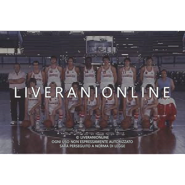 FORMAZIONE CAGIVA VARESE BASKET 1981-1982 NELLA FOTO LA FORMAZIONE DELLA CAGIVA BASKET VARESE 1981-1982 AG ALDO LIVERANI SAS