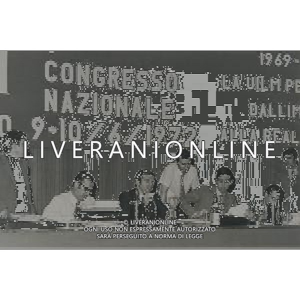 RETROSPETTIVA GIORGIO BENVENUTO SINDACALISTA E POLITICO ITALIANO NELLA FOTO GIORGIO BENVENUTO AL CONGRESOO NAZIONALE UIL NEL 1972 AG ALDO LIVERANI SAS