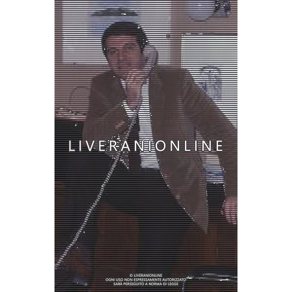 RETROSPETTIVA GIORGIO BENVENUTO SINDACALISTA E POLITICO ITALIANO NELLA FOTO GIORGIO BENVENUTO A ROMA NEL SUO UFFICIO NELL\'ANNO 1982 AG ALDO LIVERANI SAS