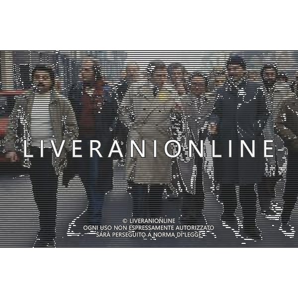 RETROSPETTIVA GIORGIO BENVENUTO SINDACALISTA E POLITICO ITALIANO NELLA FOTO GIORGIO BENVENUTO A MILANO IN UN COMIZIO IN VIA SOLFERINO DAVANTI AL CORRIERE DELLA SERA CONTRO LO SCANDALO DELLA P2 AG ALDO LIVERANI SAS