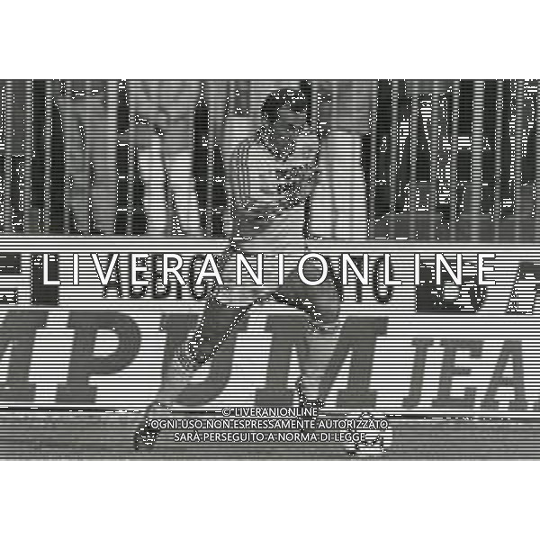 RETROSPETTIVA RENZO GOBBO CALCIATORE NELLA FOTO RENZO GOBBO CON LA MAGLIA DEL MESSINA CALCIO AG ALDO LIVERANI SAS