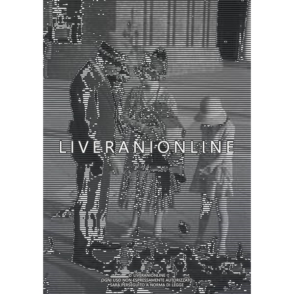 1936-1939 VENEZIA VARIE PANORAMICHE DELLA CITTA E DI GENTE IN LAGUNA AG ALDO LIVERANI SAS