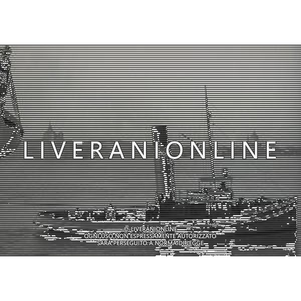 1936-1939 VENEZIA VARIE PANORAMICHE DELLA CITTA E DI GENTE IN LAGUNA AG ALDO LIVERANI SAS