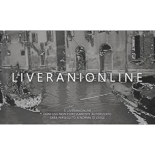 1936-1939 VENEZIA VARIE PANORAMICHE DELLA CITTA E DI GENTE IN LAGUNA AG ALDO LIVERANI SAS