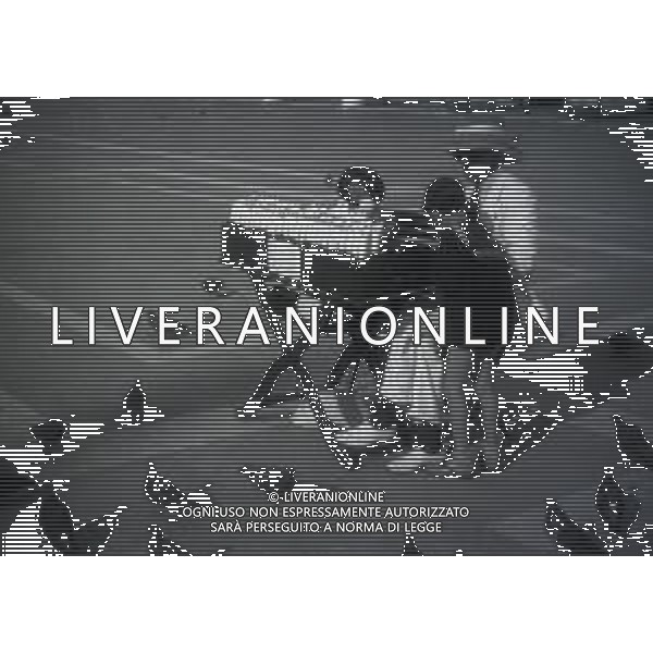 1936-1939 VENEZIA VARIE PANORAMICHE DELLA CITTA E DI GENTE IN LAGUNA AG ALDO LIVERANI SAS