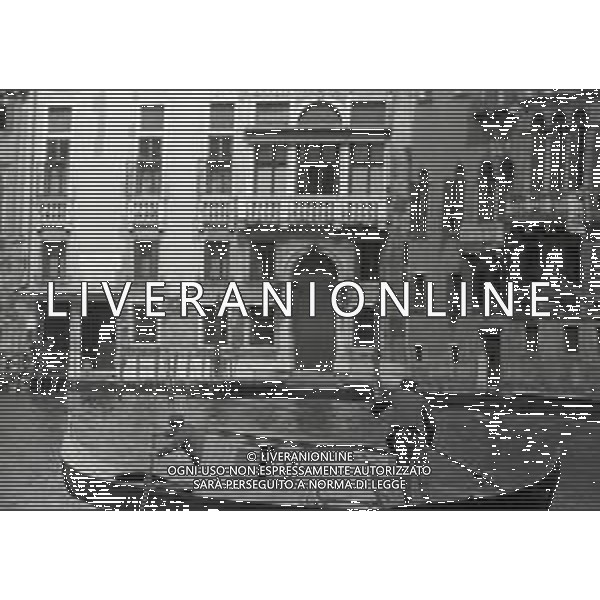 1936-1939 VENEZIA VARIE PANORAMICHE DELLA CITTA E DI GENTE IN LAGUNA AG ALDO LIVERANI SAS
