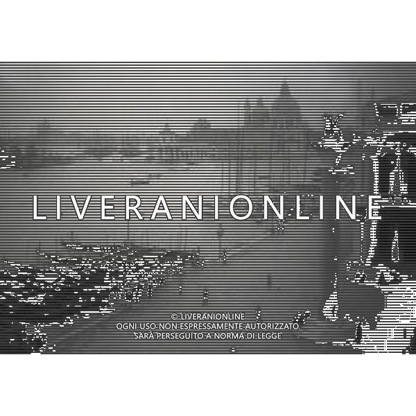 1936-1939 VENEZIA VARIE PANORAMICHE DELLA CITTA E DI GENTE IN LAGUNA AG ALDO LIVERANI SAS