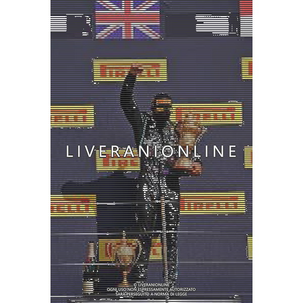 Race winner Lewis Hamilton (GBR) Mercedes AMG F1 celebrates on the podium. 02.08.2020. Formula 1 World Championship, Rd 4, British Grand Prix, Silverstone, England, Race Day. / AGENZIA ALDO LIVERANI SAS - ITALY ONLY EDITORIAL USE ONLY