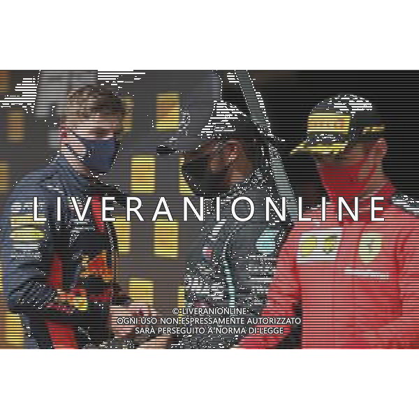 Max Verstappen (NLD) Red Bull Racing RB16 with Lewis Hamilton (GBR) Mercedes AMG F1 W11 and Charles Leclerc (MON) Ferrari SF1000. 02.08.2020. Formula 1 World Championship, Rd 4, British Grand Prix, Silverstone, England, Race Day. / AGENZIA ALDO LIVERANI SAS - ITALY ONLY EDITORIAL USE ONLY