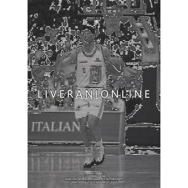 26-11-1995 MILANO CAMPIONATO DI BASKET A 1 STEFANEL MILANO - BUCKLER BOLOGNA 95-84 NELLA FOTO FERDINANDO GENTILE AG ALDO LIVERANI SAS