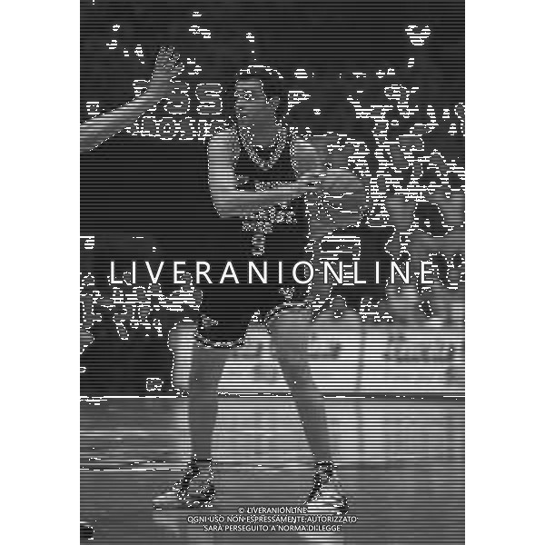 26-11-1995 MILANO CAMPIONATO DI BASKET A 1 STEFANEL MILANO - BUCKLER BOLOGNA 95-84 NELLA FOTO PAOLO MORETTI AG ALDO LIVERANI SAS