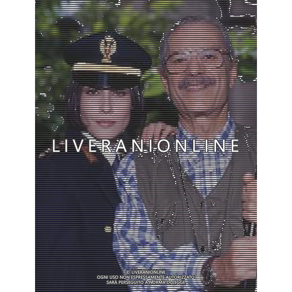 NINO MANFREDI, all\'anagrafe Saturnino Manfredi, attore, regista italiano - RETROSPETTIVA Nella foto con Claudia Koll nella serie televisiva \'Linda e il brigadiere\' nel 1997 ©ARCHIVIO / AGENZIA ALDO LIVERANI SAS