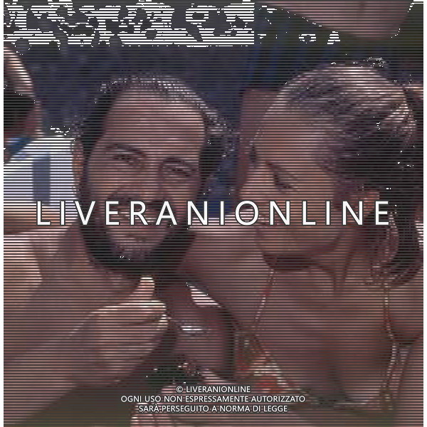 NINO MANFREDI, all\'anagrafe Saturnino Manfredi, attore, regista italiano - RETROSPETTIVA Nella foto al mare con la moglie Erminia Ferrari ©ARCHIVIO / AGENZIA ALDO LIVERANI SAS