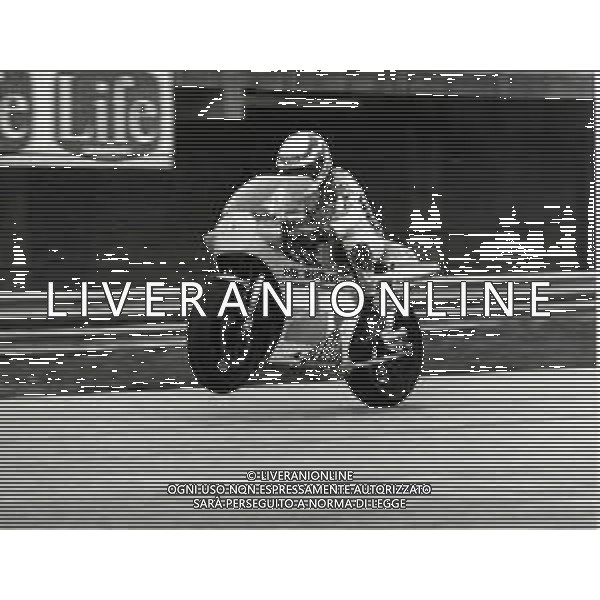 RETROSPETTIVA FRANCO UNCINI MOTOCICLISMO NELLA FOTO FRANCO UNCINI NELL\'ANNO 1983 FOTO W.PIGRUCCI-AG ALDO LIVERANI SAS