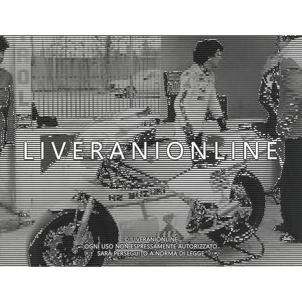 RETROSPETTIVA FRANCO UNCINI MOTOCICLISMO NELLA FOTO FRANCO UNCINI NELL\'ANNO 1983 FOTO W.PIGRUCCI-AG ALDO LIVERANI SAS