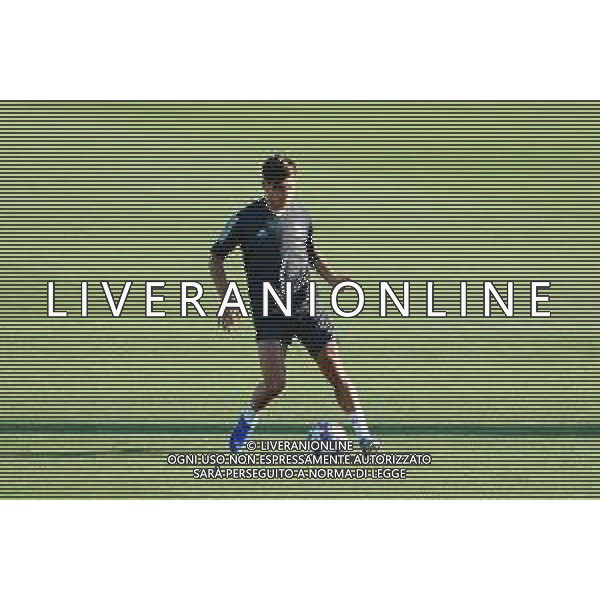 Torino 06.08.2020 Continassa Allenamento Juventus pre Champions League 2019/2020 ©Viganti/Agenzia Aldo Liverani Nella foto: paulo dybala si allena da solo / AGENZIA ALDO LIVERANI SAS