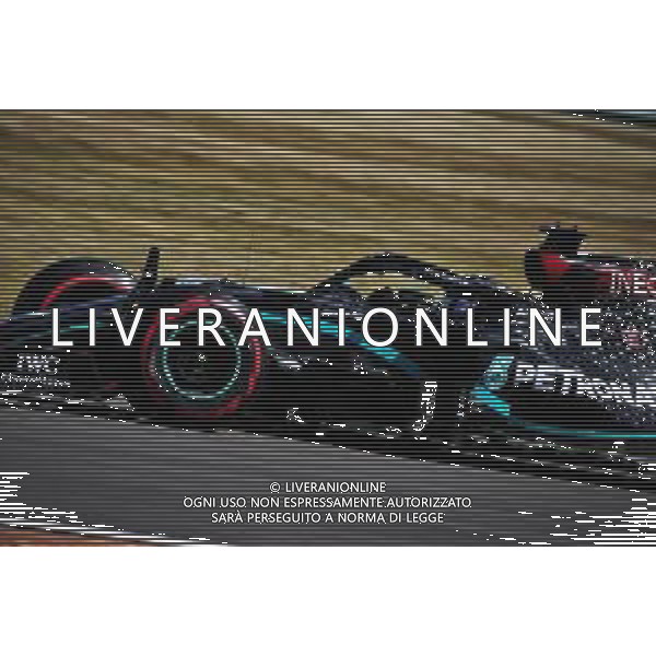 Lewis Hamilton (GBR) Mercedes AMG F1 W11. 07.08.2020. Formula 1 World Championship, Rd 5, 70th Anniversary Grand Prix, Silverstone, England, Practice Day. - www.xpbimages.com, EMail: requests@xpbimages.com © Copyright: Batchelor / XPB Images/ AGENZIA ALDO LIVERANI SAS - ITALY ONLY EDITORIAL USE ONLY