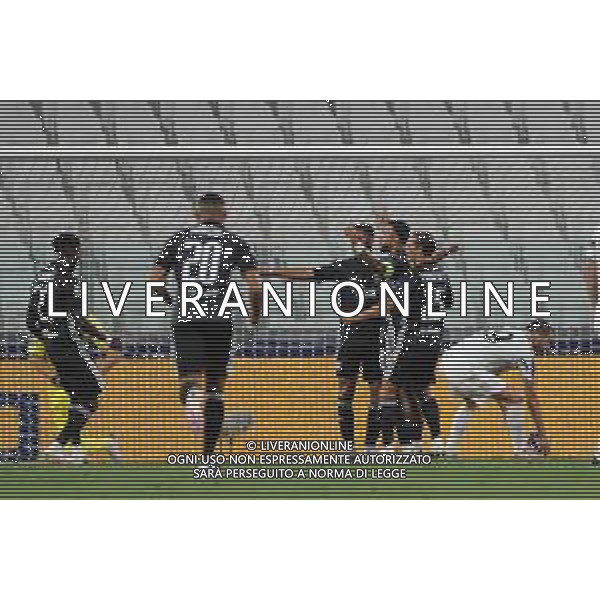 Torino 07.08.2020 Allianz Stadium Juventus vs Olympique Lione Champions League 2019/2020 ©Viganti/Agenzia Aldo Liverani Nella foto: esultanza lione dopo gol su rigore di memphis depay / AGENZIA ALDO LIVERANI SAS