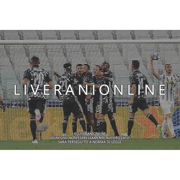 Torino 07.08.2020 Allianz Stadium Juventus vs Olympique Lione Champions League 2019/2020 ©Viganti/Agenzia Aldo Liverani Nella foto: esultanza lione dopo gol su rigore di memphis depay / AGENZIA ALDO LIVERANI SAS