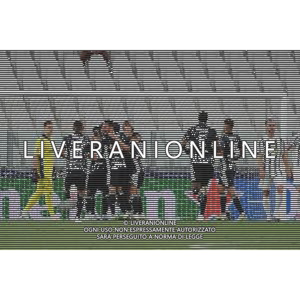 Torino 07.08.2020 Allianz Stadium Juventus vs Olympique Lione Champions League 2019/2020 ©Viganti/Agenzia Aldo Liverani Nella foto: esultanza lione dopo gol su rigore di memphis depay / AGENZIA ALDO LIVERANI SAS